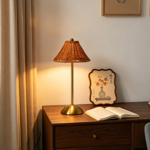 Homestay Resort Luxury Special Rattan Wicker Lampshade Cordless Table Lamp